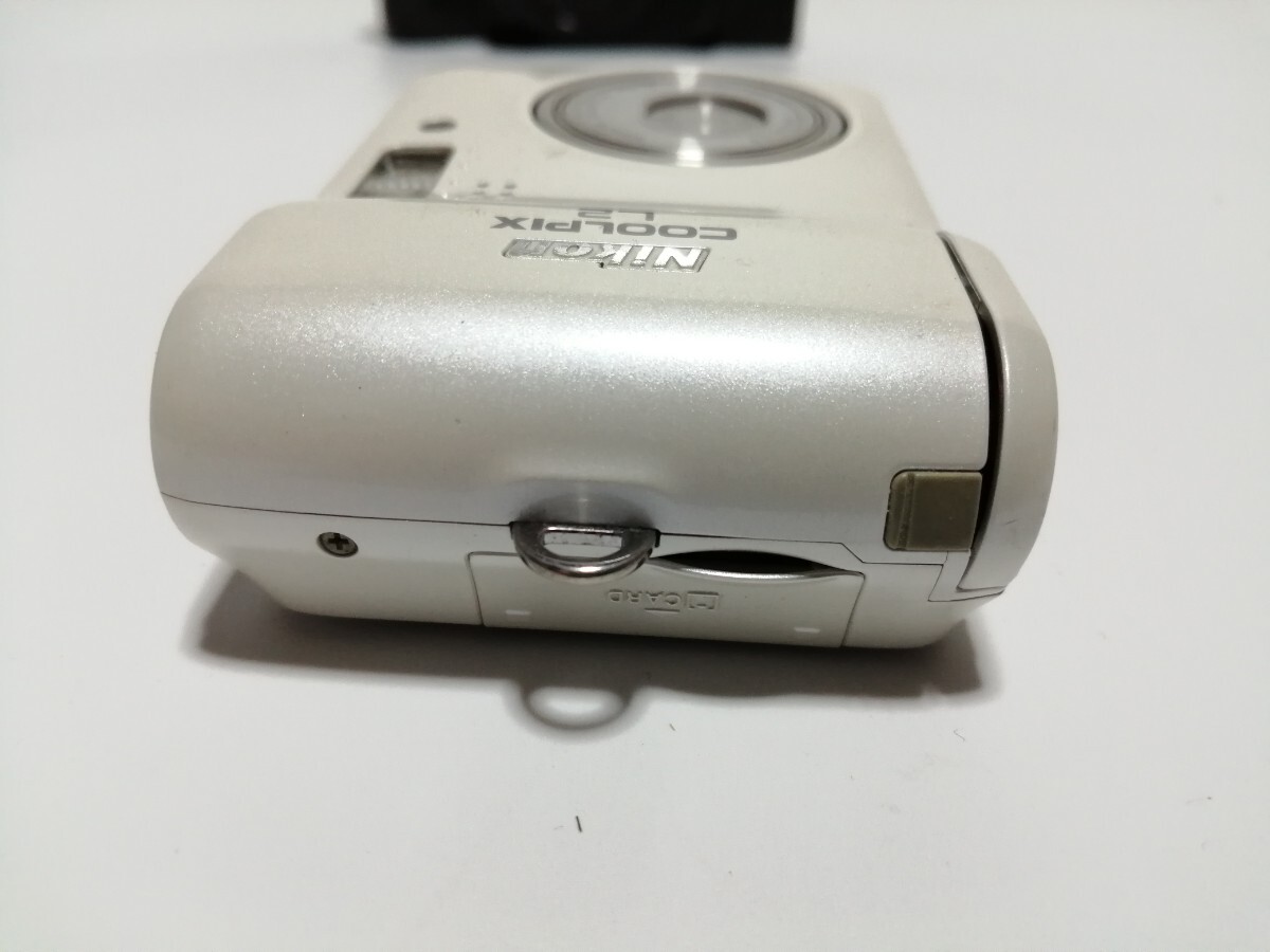 動作確認済み Nikon ニコン COOLPIX L2 コンパクトデジタルカメラ 動作確認済み Nikon ニコン COOLPIX L2 コンパクトデジタルカメラ