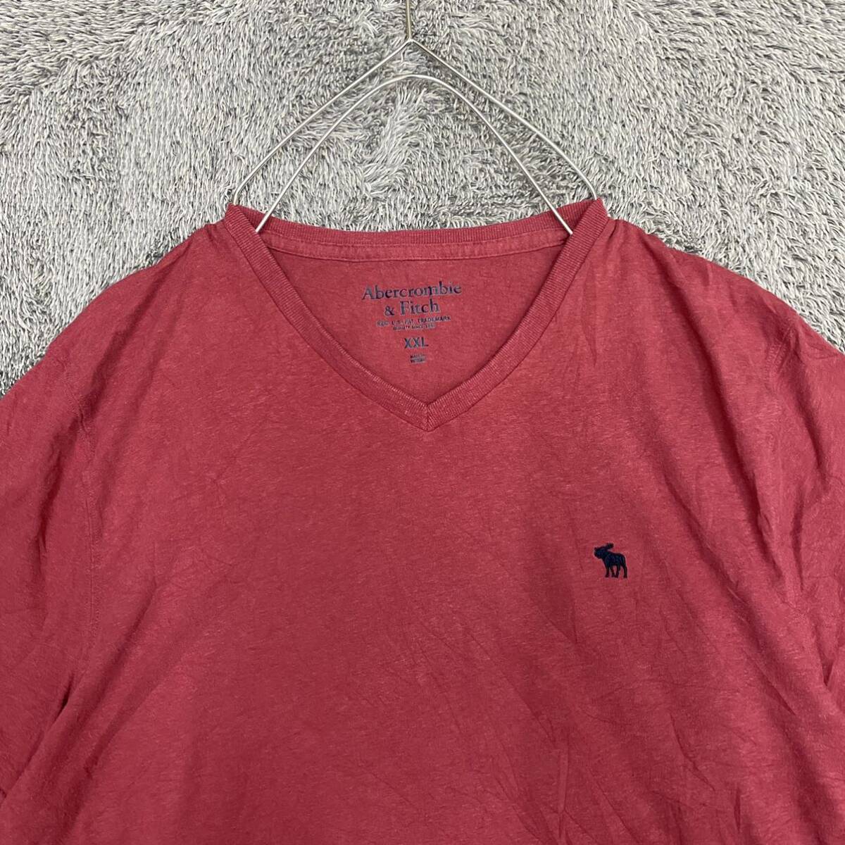 Abercrombie & Fitch アバクロ Tシャツ 半袖カットソー Vネック サイズXXL レッド 赤 メンズ トップス 最落なし （O19）の画像3
