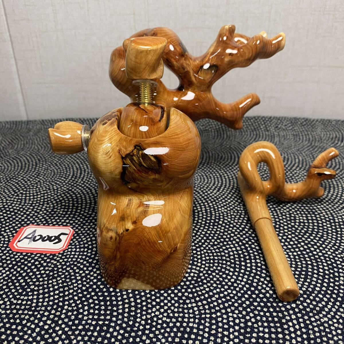 ヘラブナ万力　天然木崖柏　 大砲万力　中型万力　超美品　袋付き　へら用品　_画像2