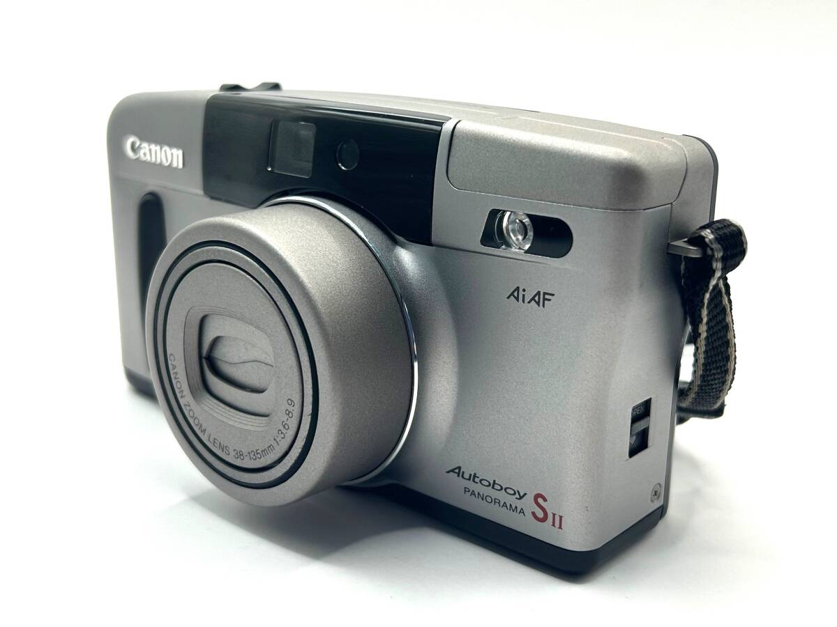2753　【極美品】　Canon　キャノン　Autoboy SⅡ　オートボーイ S2　38-135mm　1:3.6-8.9　通電確認済み　専用ケース付き_画像1