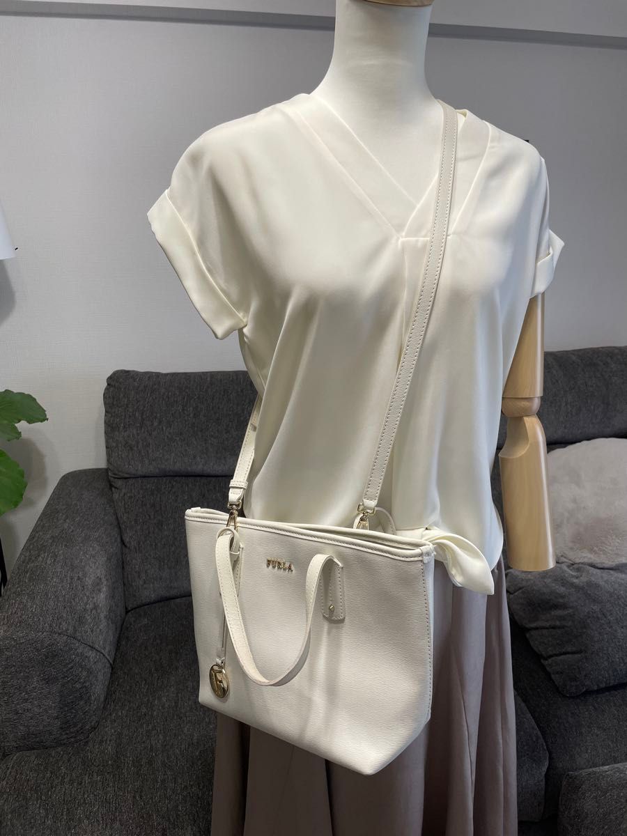 FURLA フルラ 2WAY ショルダーバッグ ハンドバッグ レザー 斜め掛け
