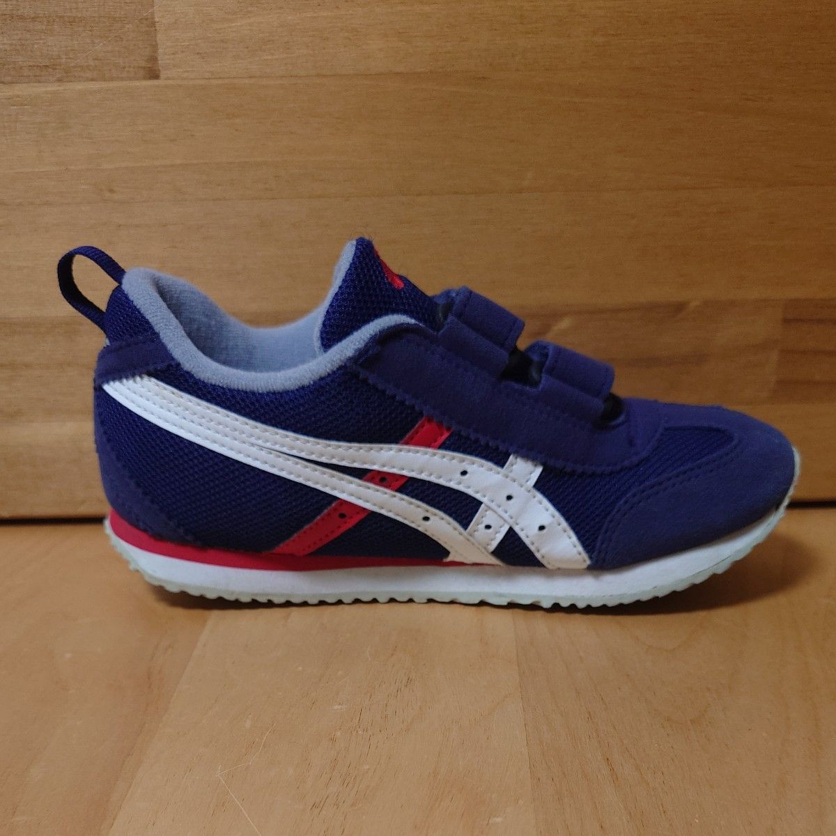 ASICS カジュアルスニーカー　19.5cm