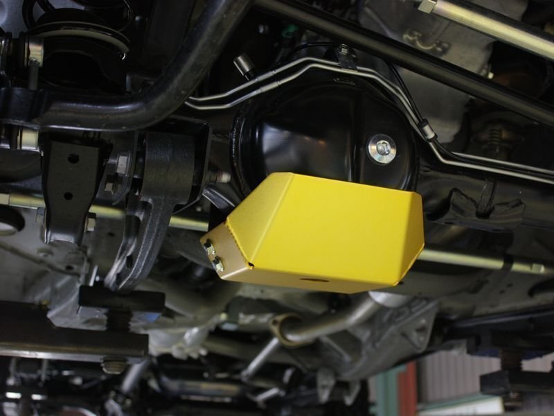  limited amount \\1 start new model Jimny JB64/ Jimny Sierra JB74 front diff guard [ yellow ] aluminium anodized aluminum finishing 