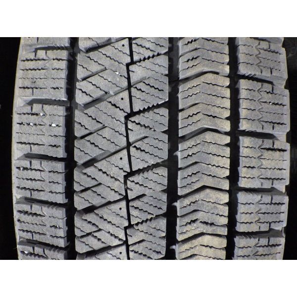 ブリヂストン BLIZZAK VRX2 205/65R16 4本SET◎2020年製8~9分山スタッドレス◎中古 特筆すべき損傷なし◎旭川手渡し可◎ヤリスクロス等に_画像3