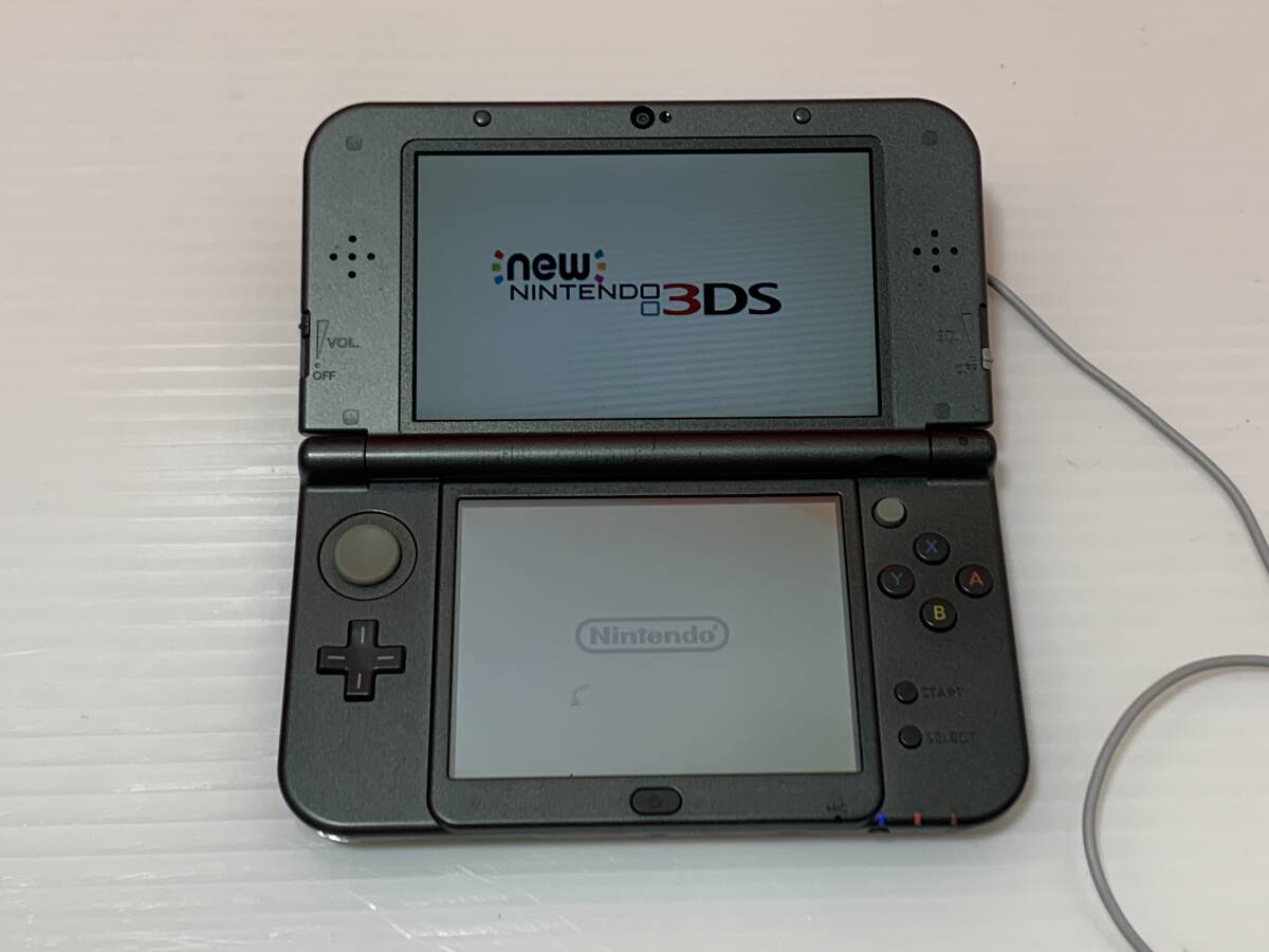 17/71☆new　NINTENDO　3DS　LL　RED-001　初期化済み　メタリックブラック　本体　充電器　写真追加有☆C1_画像5