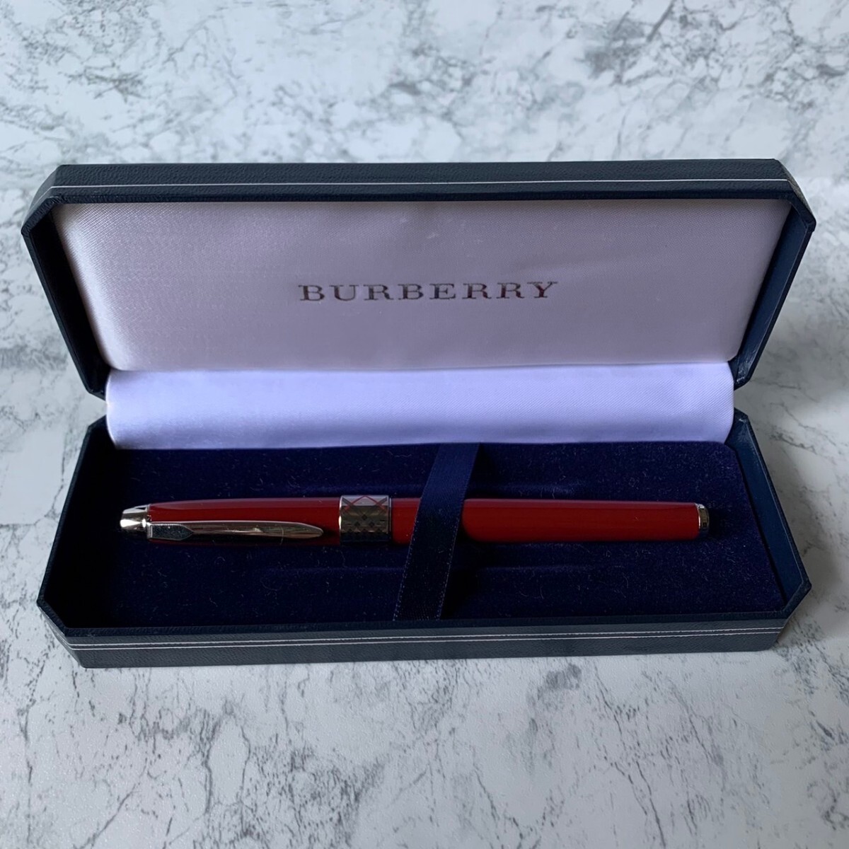 美品 Burberry バーバリー 万年筆 14K-585 M レッド