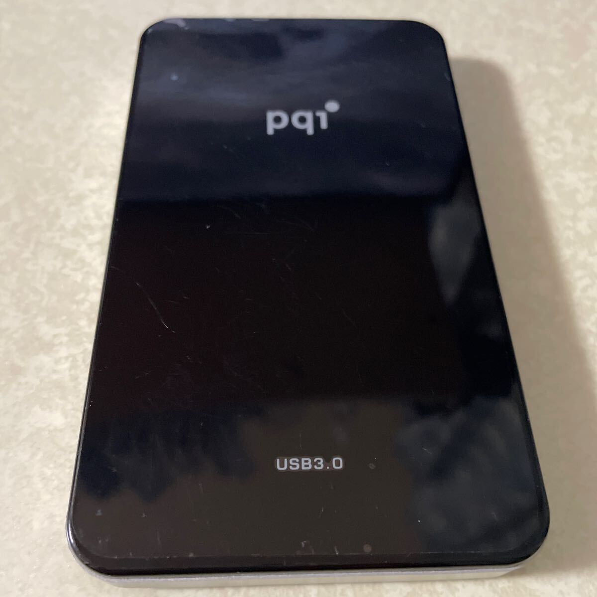 PQI ポータブルハードディスク　USB3.0 750GB ブラック　黒　フォーマット済み_画像1