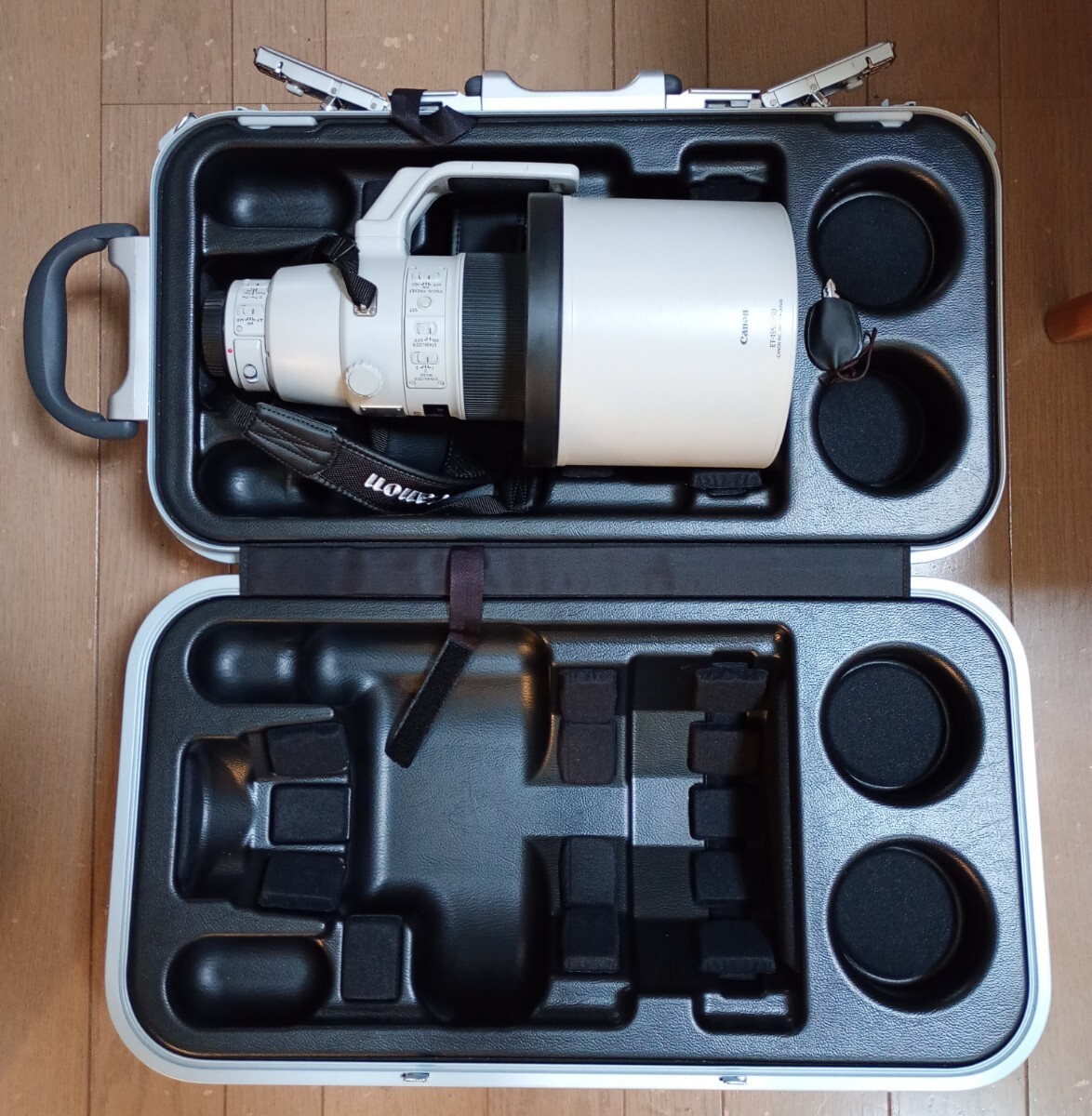 美品　キヤノン　Canon　EF400mm F2.8 IS Ⅱ USM _画像1