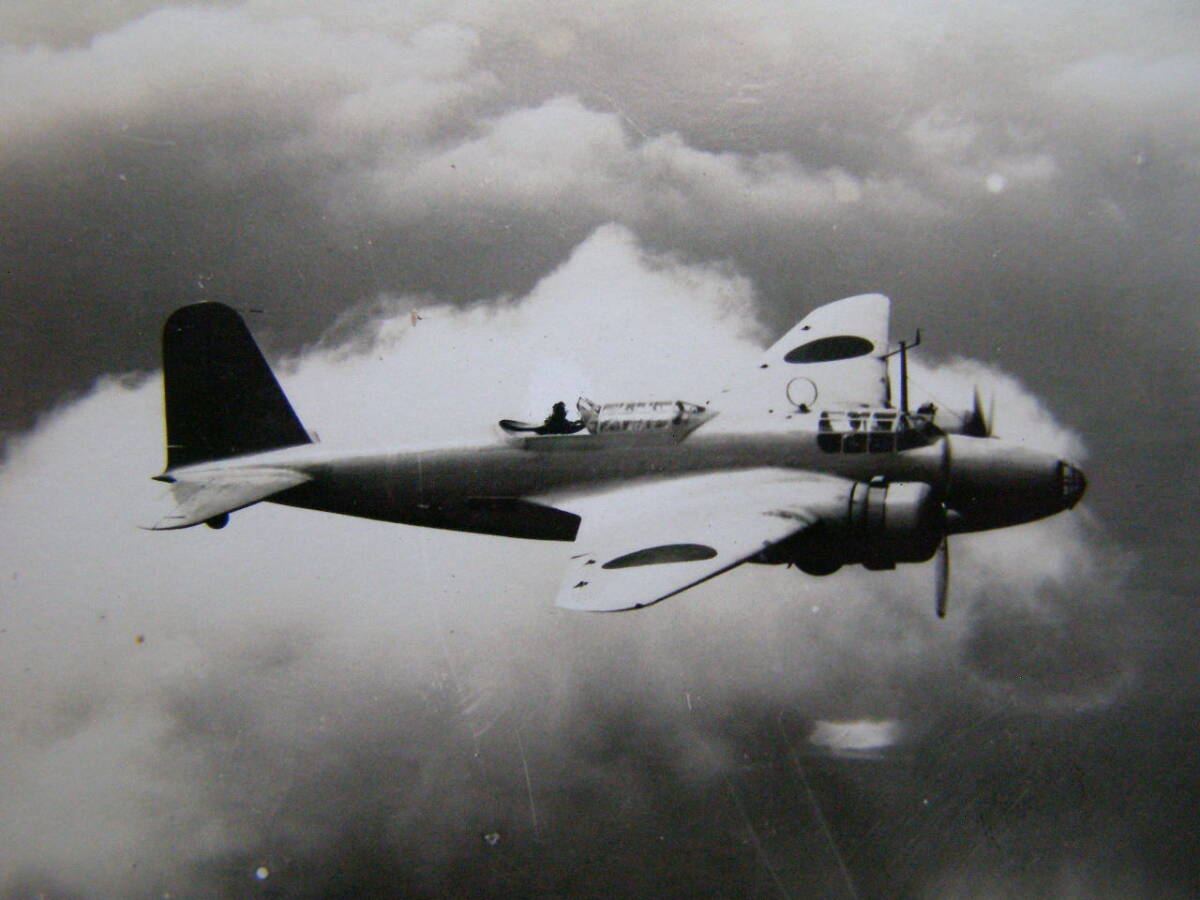 (A45)990 写真 古写真 飛行機 航空機 大日本帝国陸軍 日本陸軍 双発機 プロペラ機_画像3