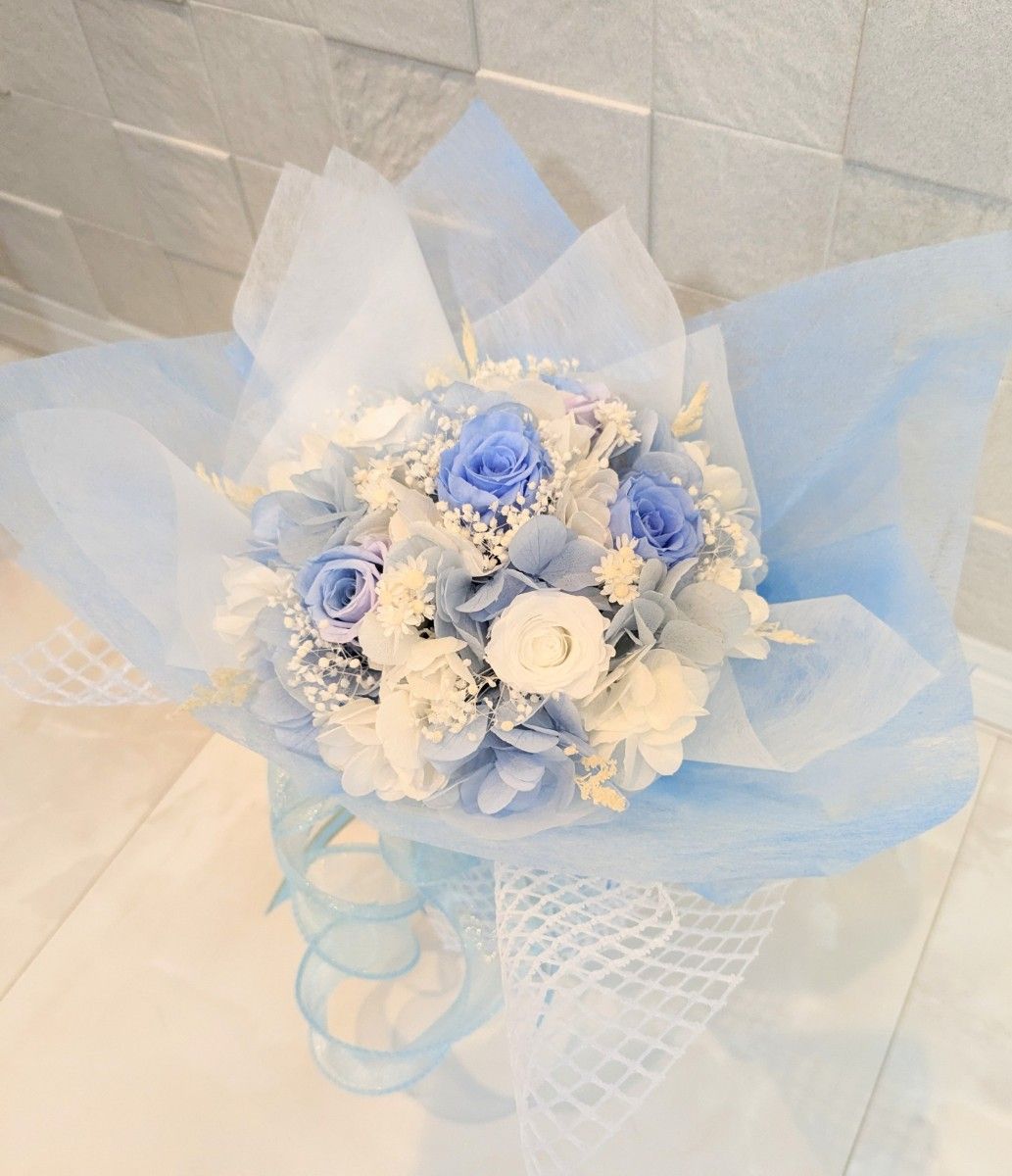 プリザーブドフラワースタンディング花束　ライトブルー　贈り物　父の日