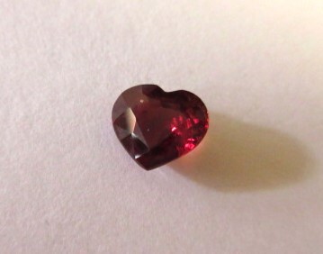 ハート形　ロードライト・ガーネット　ルース１点　約1.9ct　#2039_画像3