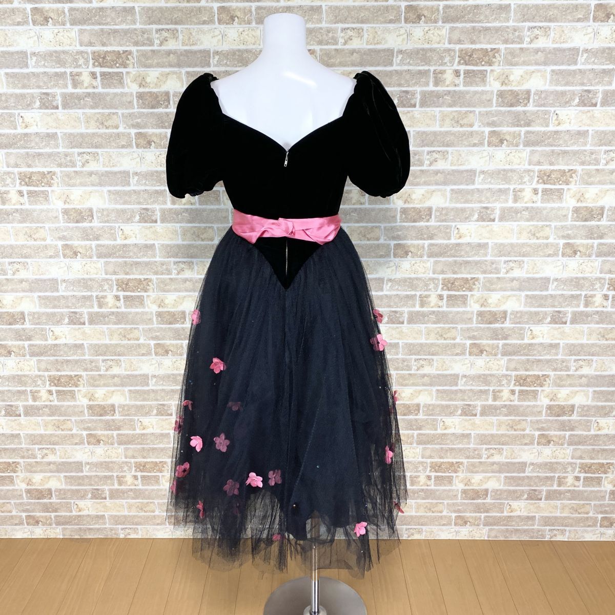 1 jpy dress TSUJITAItsuji Thai One-piece 9T black on bell bed hem around processing trace color dress kyabadore Event used 4717