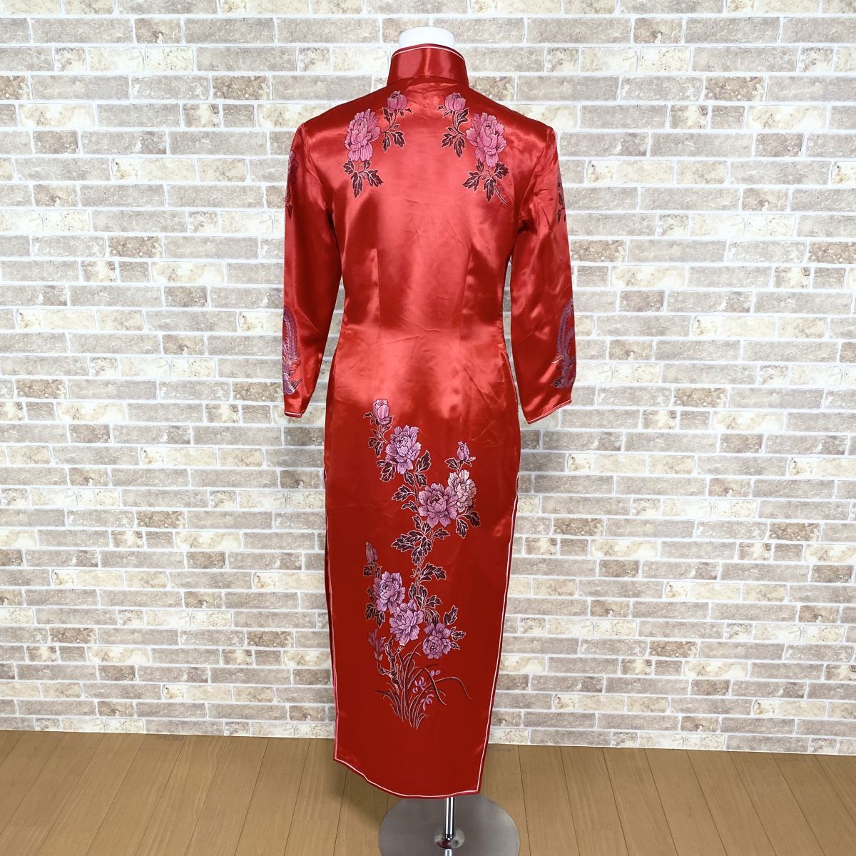 1 jpy China dress dragon . middle type clothes equipment quotient shop manager sleeve long One-piece red color dress kyabadore presentation formal used 4731