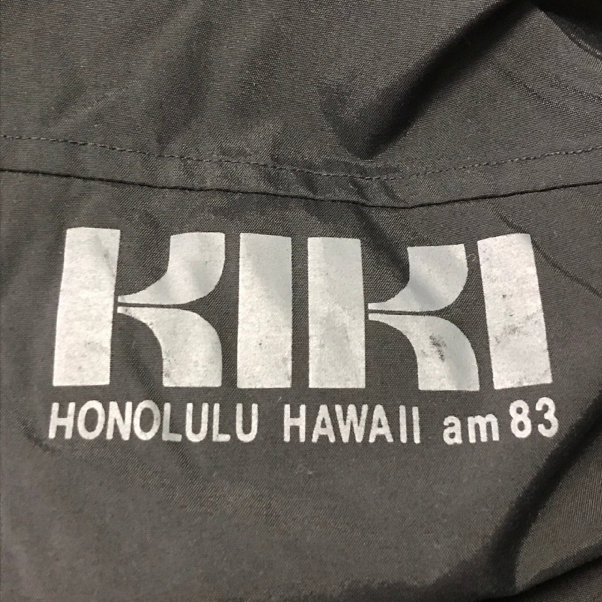 (^w^)b KIKI HONOLULU HAWAII am 83 キキ 80s 90s ヴィンテージ ジャケット ナイロン ウィンドブレーカー メッシュ フード収納 黒 L 8868iE_画像9