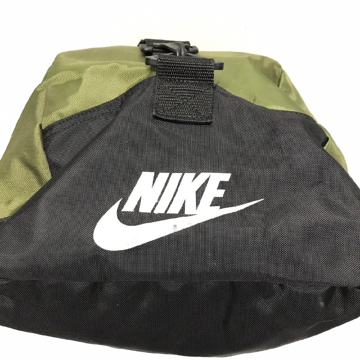 (^w^)b NIKE ナイキ ボストン バッグ 鞄 カバン BAG ビッグ スウォッシュ 旅行 部活 ショルダー 取り外し可 ポケット グリーン B0517iE_画像5