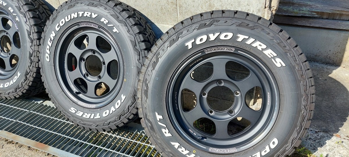 RAYS(レイズ)VOLKRACING(ボルクレーシング)TE37 XT FOR J(16×5.5J +20)5-139.7・OPEN COUNTRY RT(185/85R16)2023年51〜52週製造 4本セットの画像2