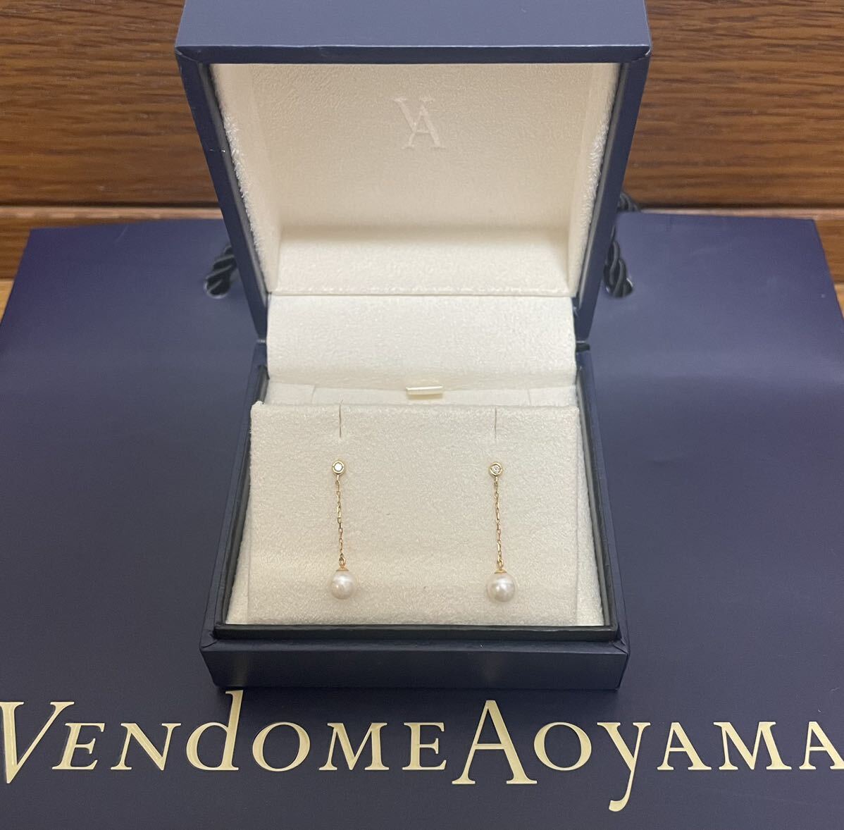 ★人気【VENDOME AOYAMA 】K18ダイヤ＆パールピアス★百貨店★_画像1