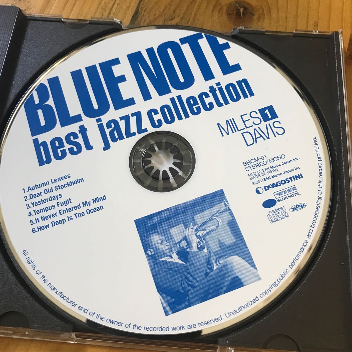 【中古CD】blue note best jazz collection / miles davis ブルーノート マイルス デイヴィス _画像2