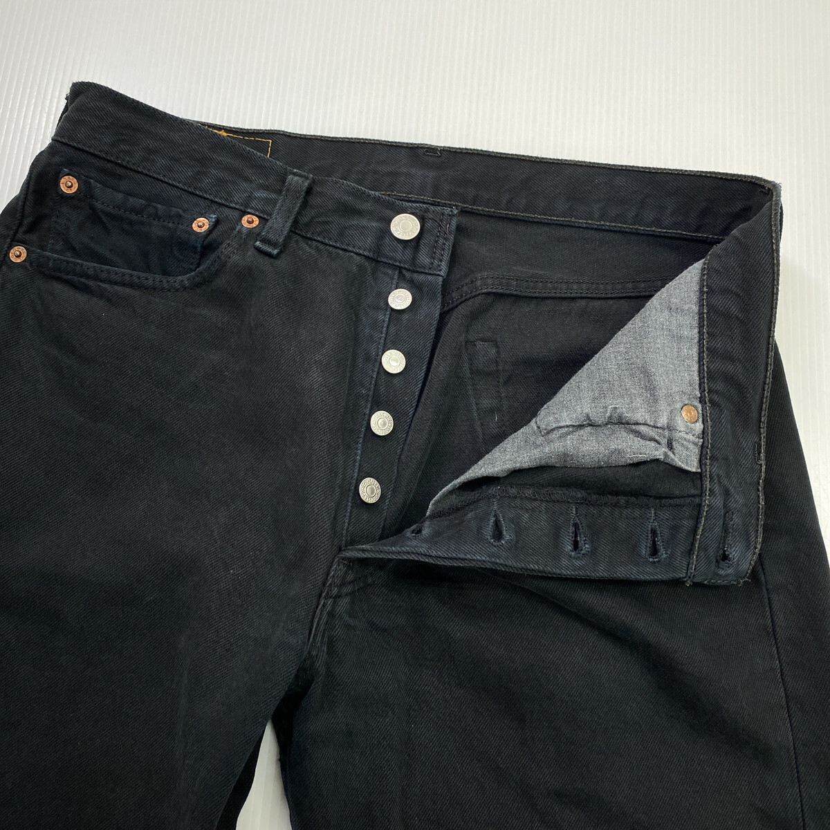 【W33】Levi's EURO ユーロ リーバイス 501 00501 0165 デニムパンツ L32 ブラック 黒 ジーンズ 紙パッチ スペイン製_画像4