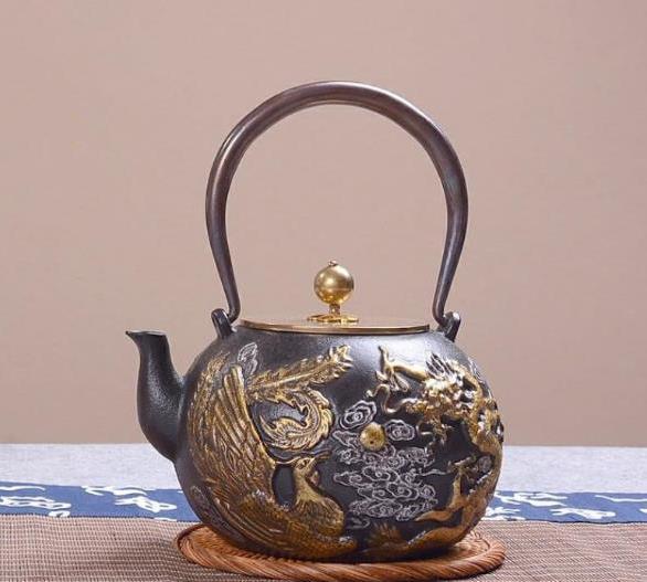 南部鉄器 1.3L茶壺 手彫り鉄壺 鉄やかん 鉄分補給 未塗装鉄器 茶道具の画像1