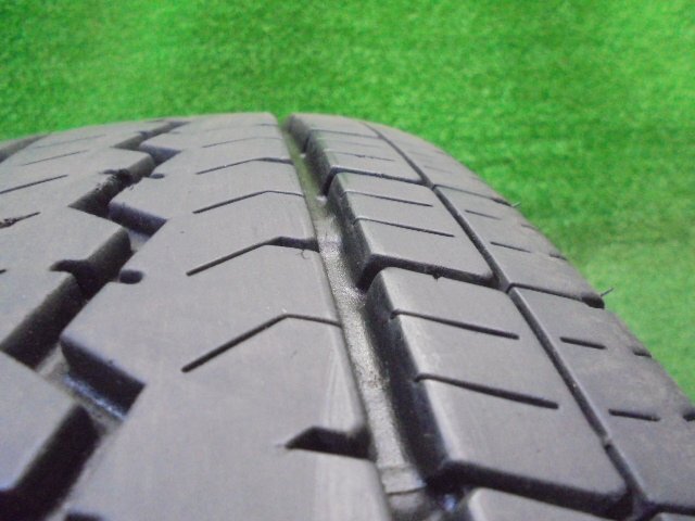 5EO161BF6) 送料無料 2021年製 195/80R15 107/105L LT トーヨータイヤ V-02e 15インチ夏タイヤ1本　サマータイヤ_画像4