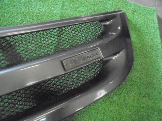 5ET2006JC2 ) Toyota Isis platana ZGM10W latter term type original front grille GIALLA