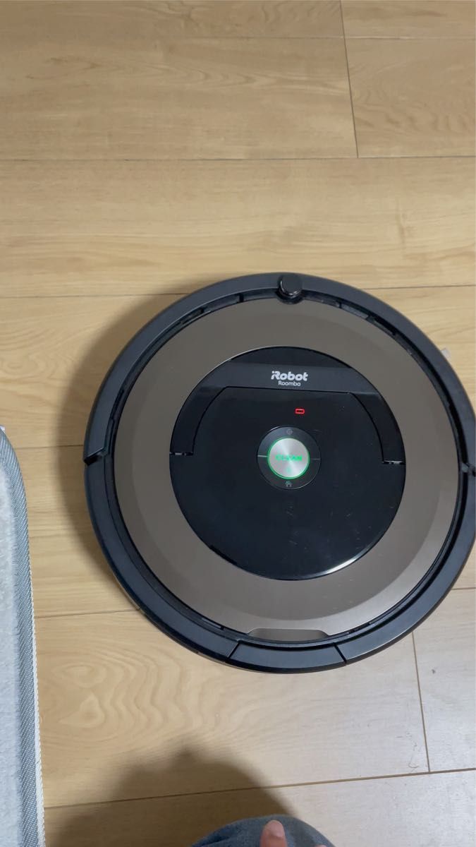 iRobot (アイロボット) Roomba 890 Robot Vacuum with Wi-Fi ルンバ　掃除機　最上位機種