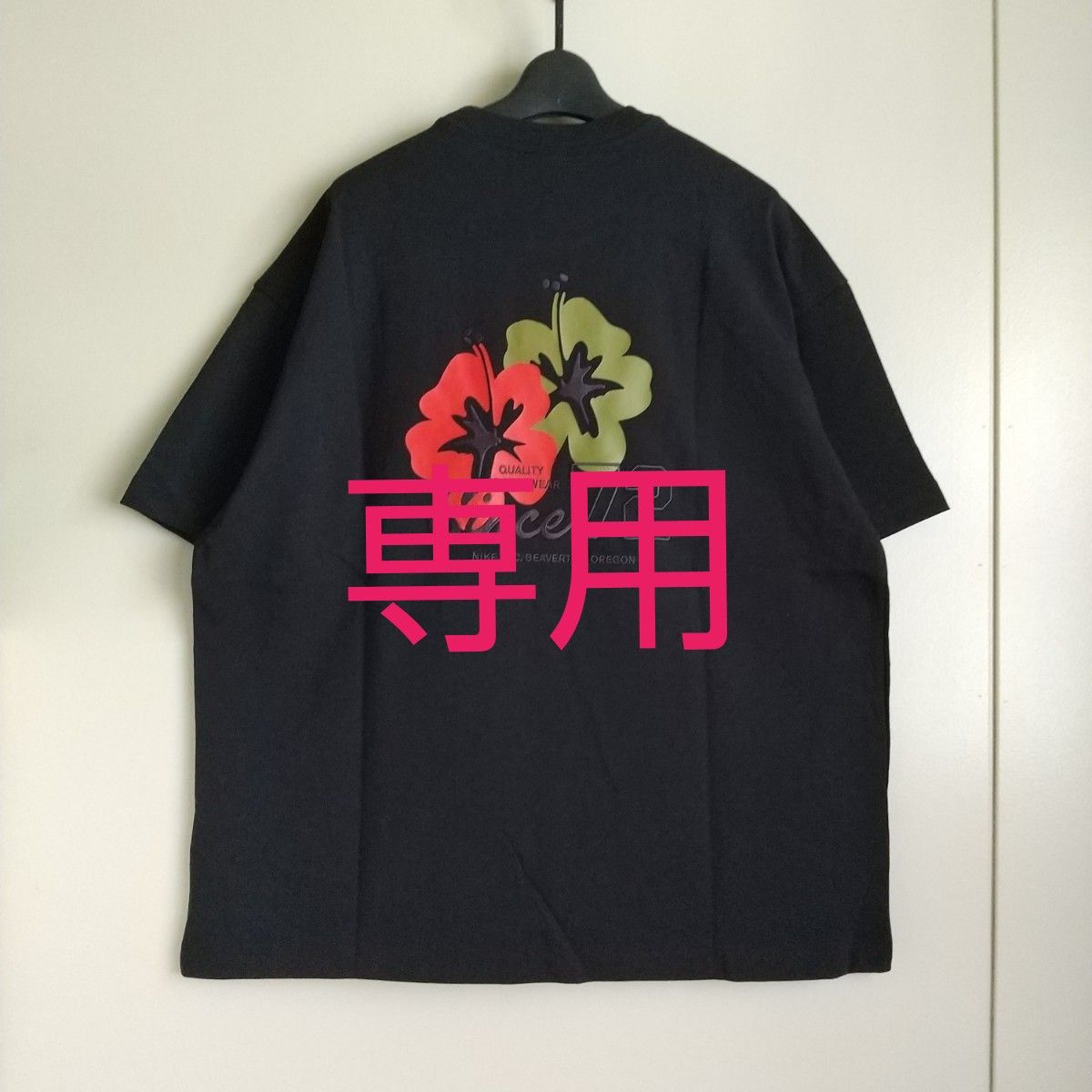 専用です　ナイキ　ウィメンズ オーバーサイズド Tシャツ　HF4613-010　ブラック　XLサイズ　新品