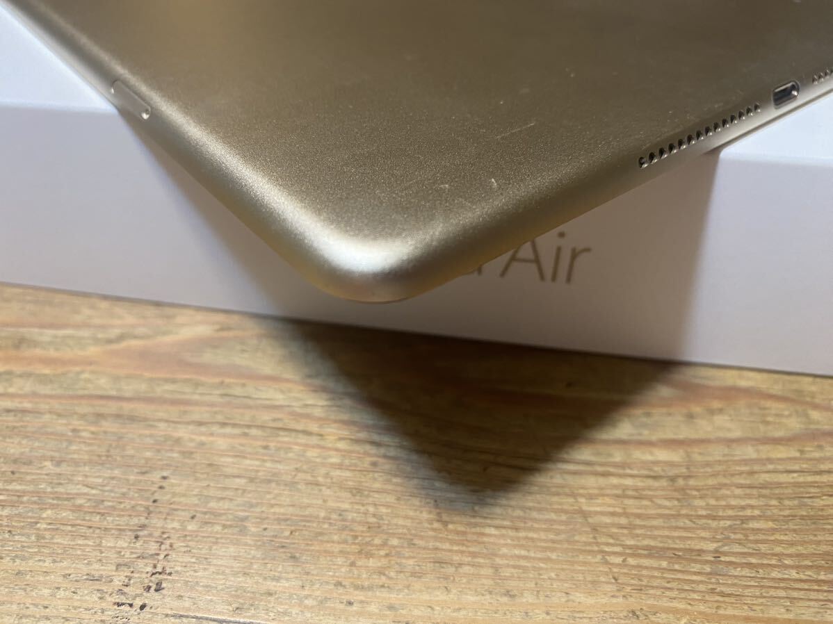★【ipad Air2】【 16GB ゴールド】 docomo Wi-Fi cellular【 A1567】_画像7