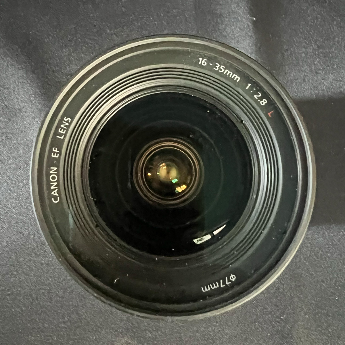 【見た目は悪いですが完動品】キヤノン Canon EF 16-35mm F2.8L USM フード・前後キャップ PRO1D プロテクター付きの画像2