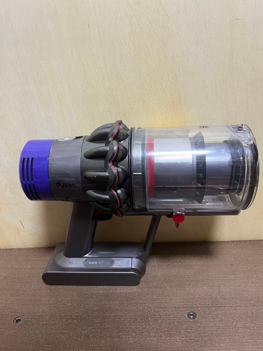 動作品ダイソンコードレス掃除機 dyson sv12 V10 