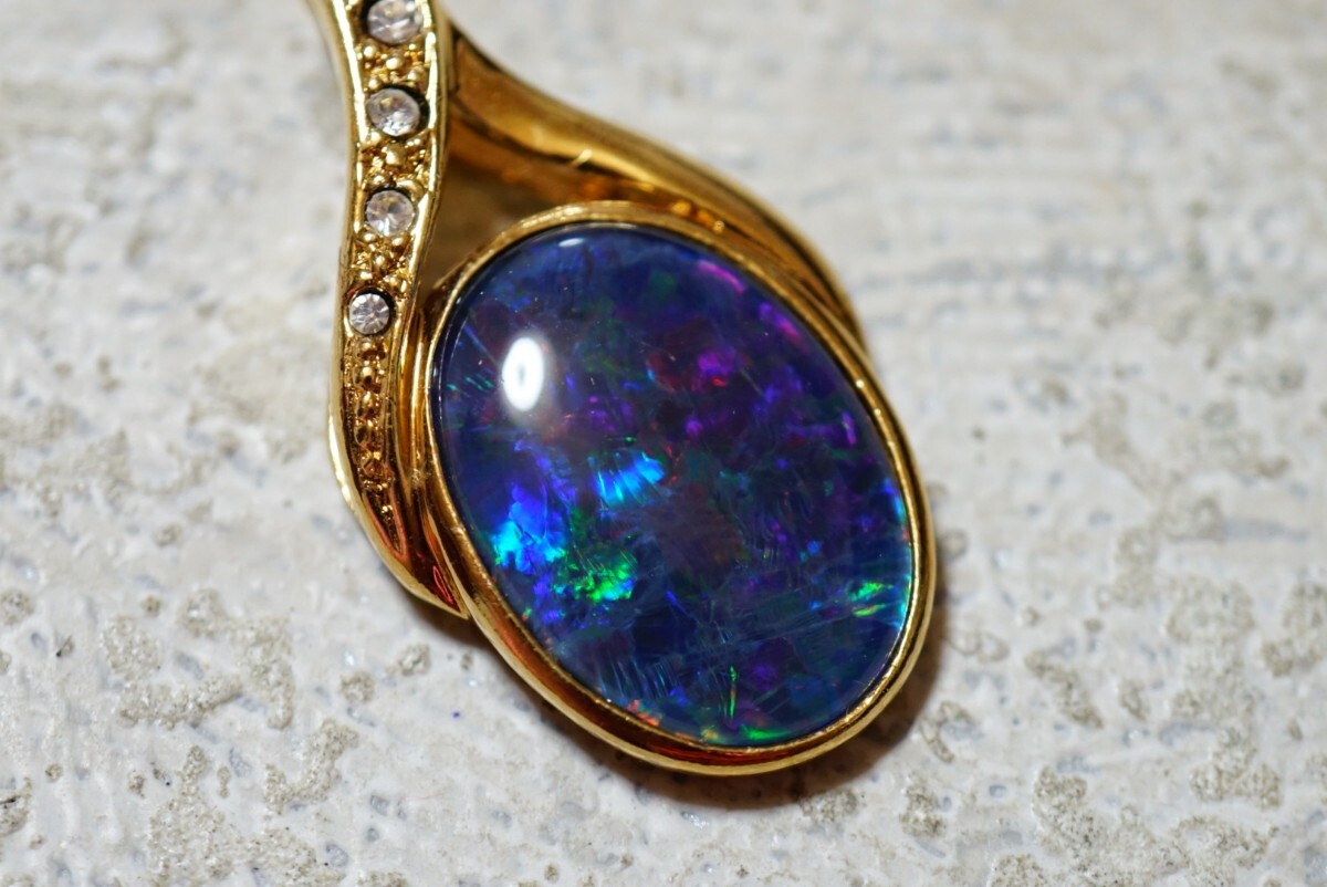 494tolip let opal Gold color pendant necklace Vintage accessory opal color stone gem color stone antique 