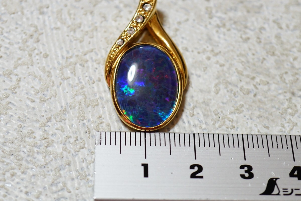 494tolip let opal Gold color pendant necklace Vintage accessory opal color stone gem color stone antique 