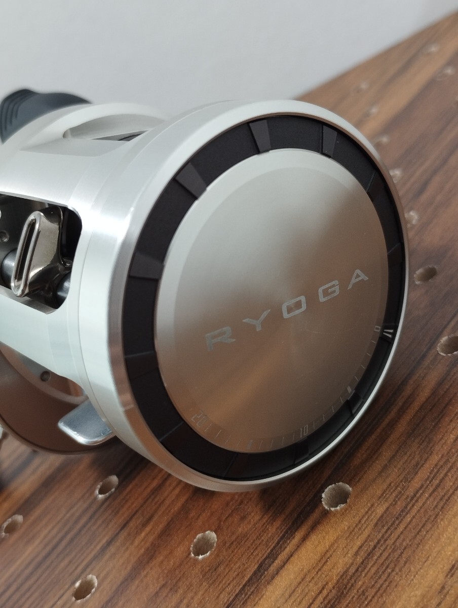 Yahoo!オークション - 【Y68R00061】美品 ダイワ リョウガ 2020H 右 Yahoo!オークション - 【Y68R00061】美品 ダイワ リョウガ 2020H 右