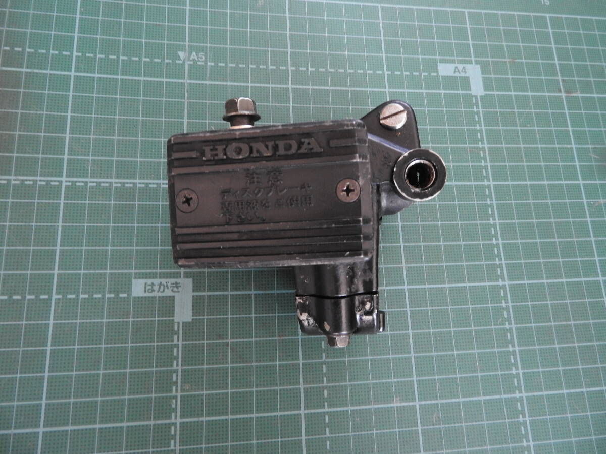  Honda [ VT250FC(MC08) ] original front master cylinder..( restore for * part removing for..)