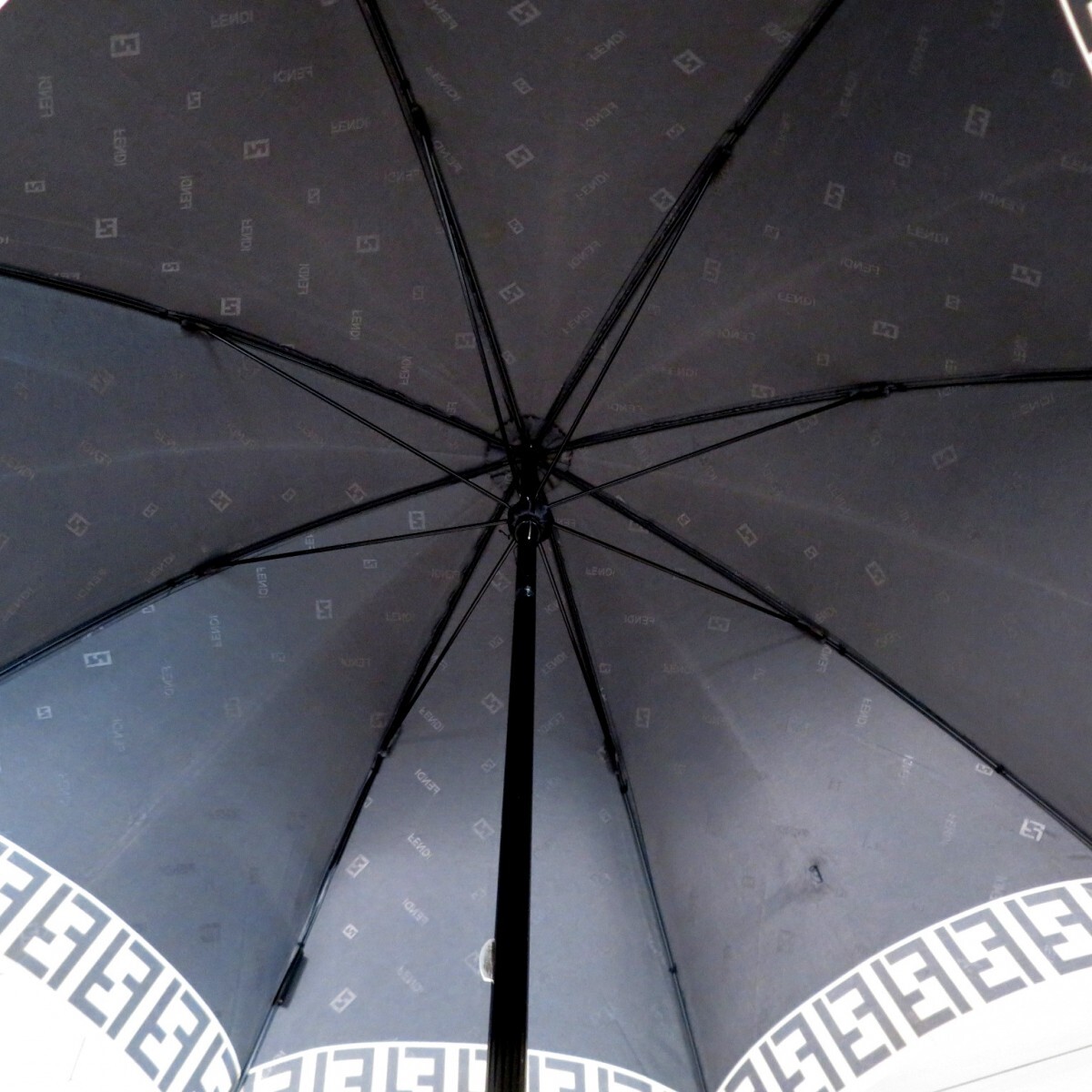  подлинный товар   FENDI ...  дождь  зонт  ... зонт  ...  черный   настоящий  гарантия  0512-062