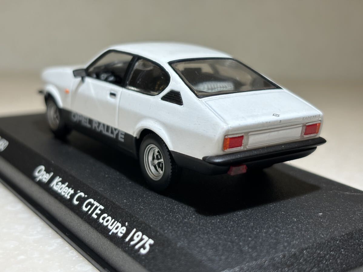 1/43 「オペル カデットC クーペ GTE」ホワイト 1975年「いすゞ ジェミニ クーペ」 兄弟車 ディテイルカーズ製　ART.450_画像2