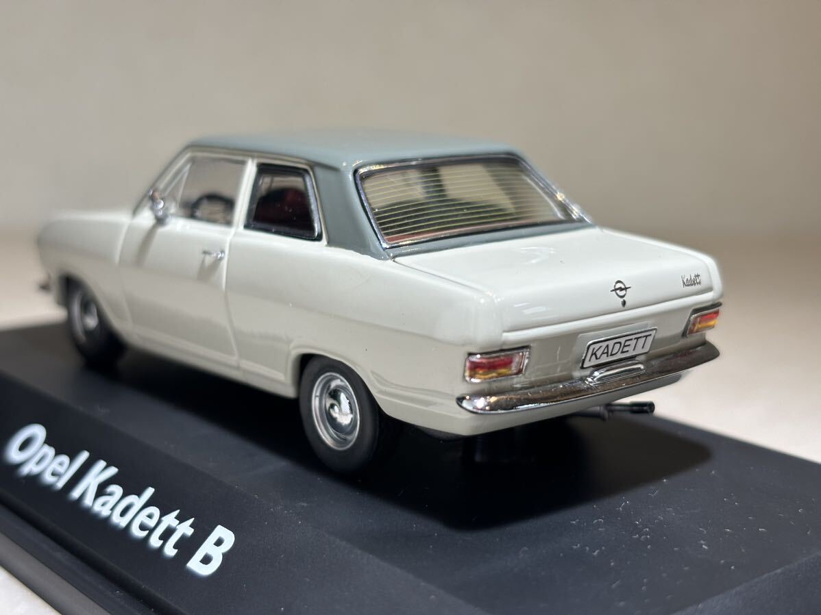 1/43 「オペル カデット B」 シュコー リミテッドエディション Art.-Nr.029419 購入后ケースのままで、室內(nèi)保管しておりました。