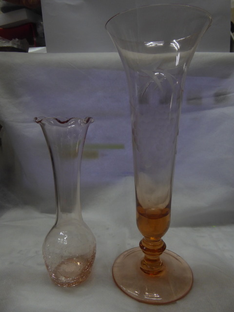 未使用　超希少アンティーク　１りんざし　２種ー　うすピンク色薄ガラスに、ブドウ模様