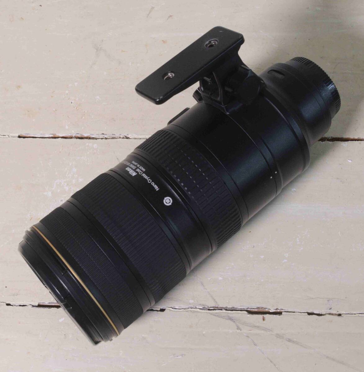 Nikon　レンズ　AF-S NIKKOR 70-200mm F2.8G ED VR II　送料無料_画像4