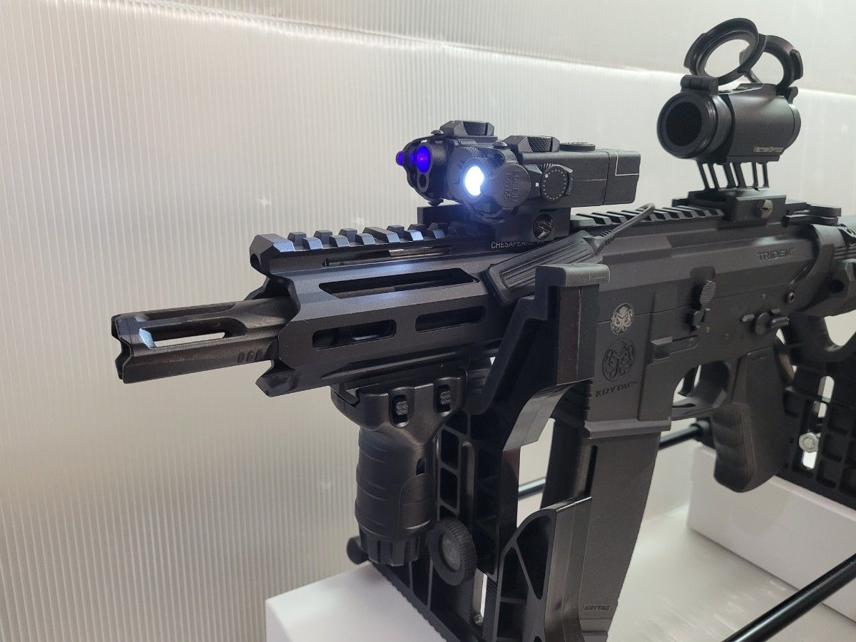 【極美品】KRYTAC クライタック TRIDENT MKⅡ PDW-M   スタンダード電動ガン 新品カスタムモーター 光学機器