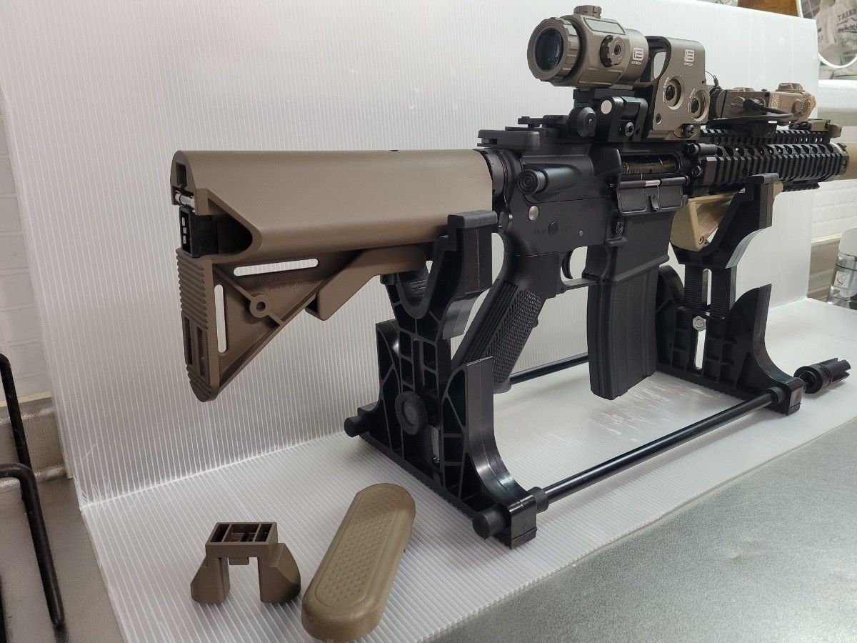ほぼ未使用】東京マルイ 次世代電動ガン MK18 MOD 1 evolution ほぼ未使用】東京マルイ 次世代電動ガン MK18 MOD 1 evolution
