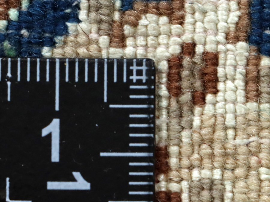 魁◆ペルシャ絨毯 最高級グレード イラン ナイン産 ウール×シルク 細密手織り81万ノット 絨毯 214×131㎝ 時代高級品_画像9