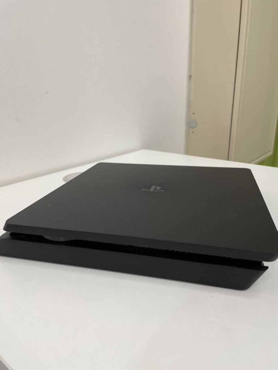 中古　PS4 本体　CUH-2000B 配線　コントローラー付き　［7040］_画像4