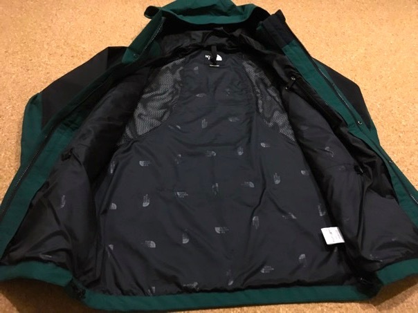 レア☆ノースフェイス マウンテンライトジャケット GORE-TEX 緑 レア☆ノースフェイス マウンテンライトジャケット GORE-TEX 緑