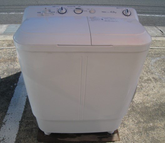 引き取り歓迎（広島県）ハイアール/Haier JW-W40E-W 2槽式洗濯機 ホワイト 洗濯4.0kg　2017年製_画像1