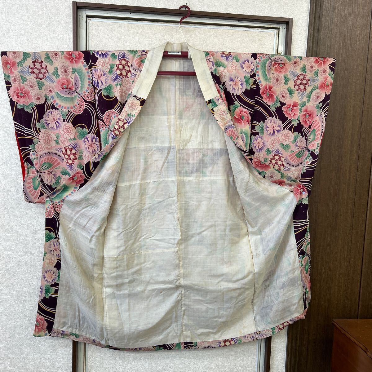 [ античный ] длинное нижнее кимоно .. бабочка . фиолетовый натуральный шелк старый ткань переделка для 6E-050