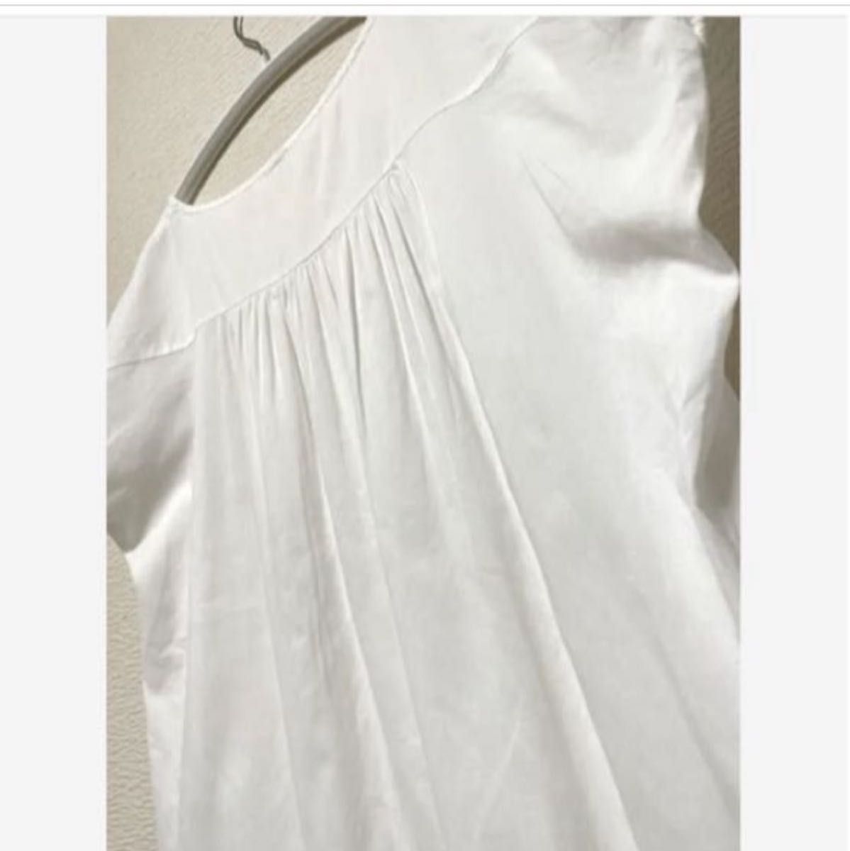 トップス　Tシャツ　ブラウス　フレア　プリーツ　綿100% 白　Mサイズ　ホワイト シンプル 半袖Tシャツ　無地　透け感