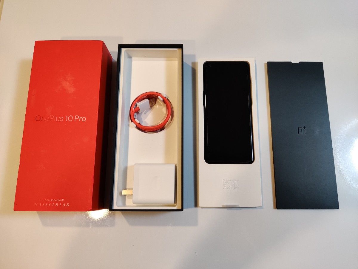 【極美品】OnePlus 10 Pro NE2215 国際版 Black Dual SIM おまけ付 純正ケース ガラスフィルム
