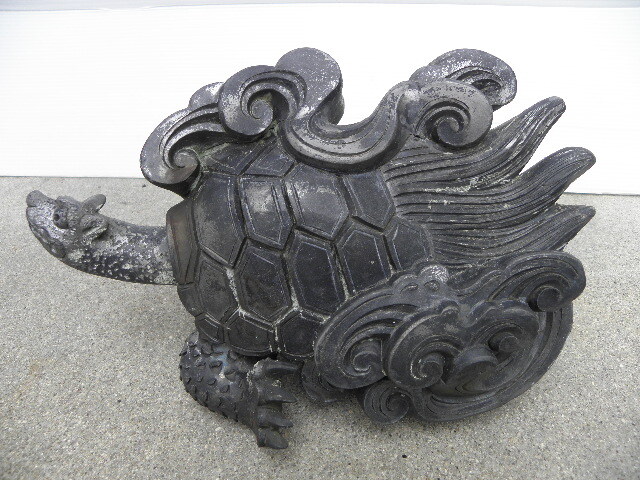  gram turtle / roof . gram objet d'art ornament .. thing 